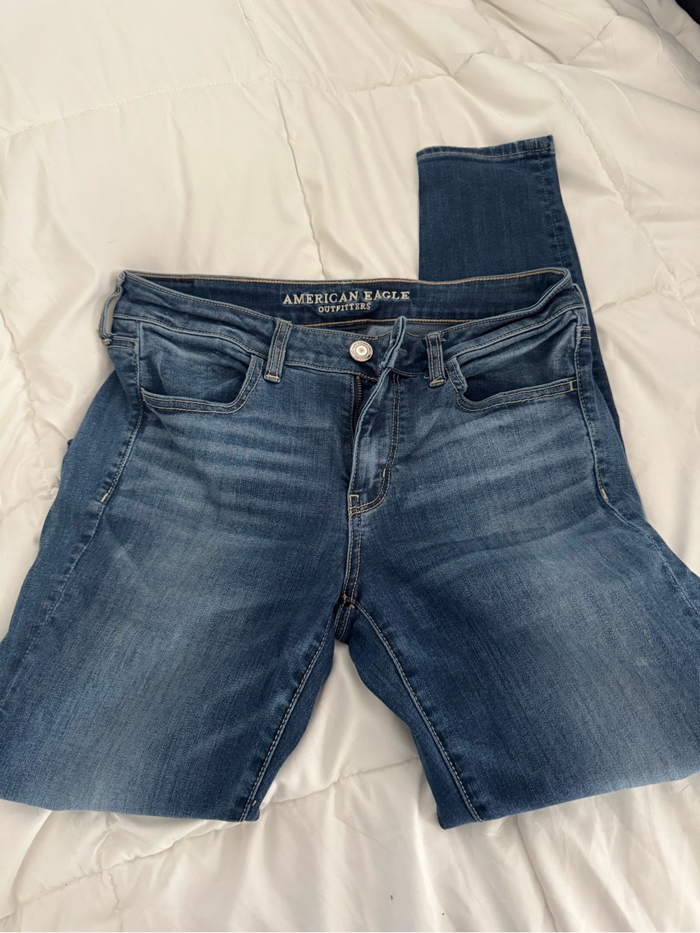 American Eagle Outfitters Women’s Dark Blue Skinny Jeans